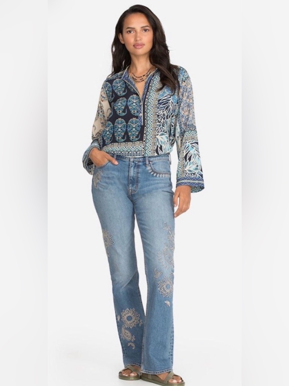 Johnny Was The Boot Jean Paisley Floral Embroidery Medium Blue Wash Size 26